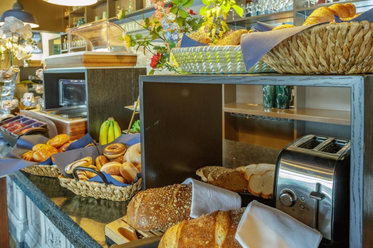 Grandcafe Boutique Hotel Eemland Eemnes ภายนอก รูปภาพ